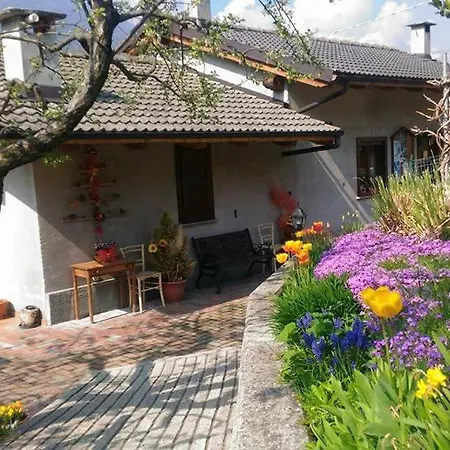 فندق مبيت وإفطار Il Girasole Perrero